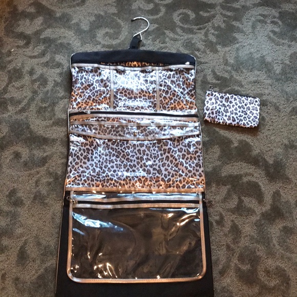 Toiletry holder - Picture 2 of 7